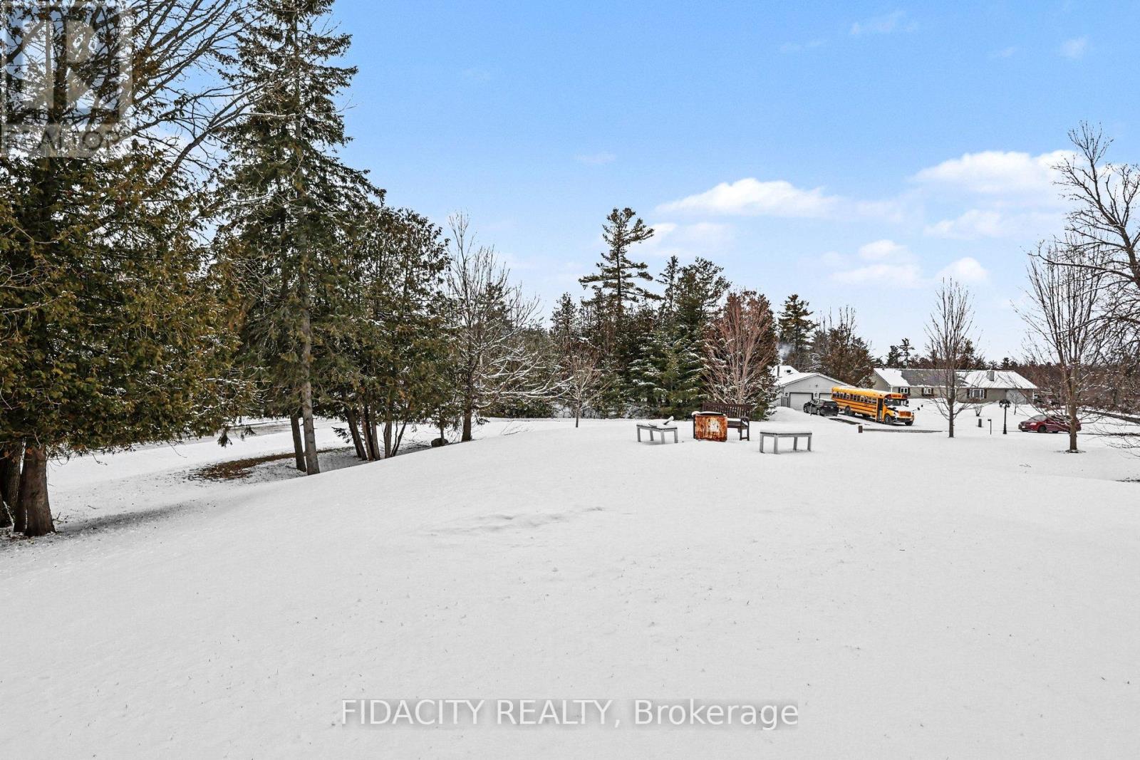 266 Clifford Campbell Street, Ottawa, Ontario  K0A 1X0 - Photo 37 - X12997310