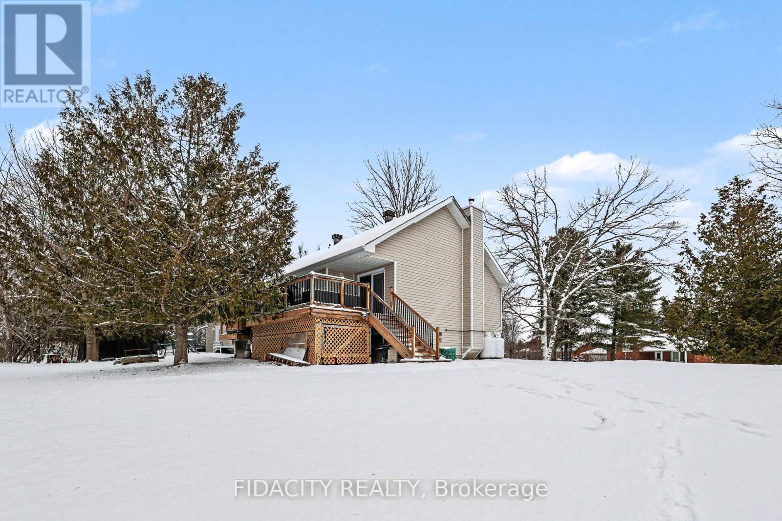 266 Clifford Campbell Street, Ottawa, Ontario  K0A 1X0 - Photo 41 - X12997310