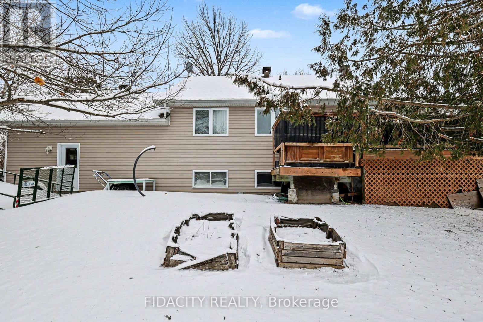 266 Clifford Campbell Street, Ottawa, Ontario  K0A 1X0 - Photo 43 - X12997310