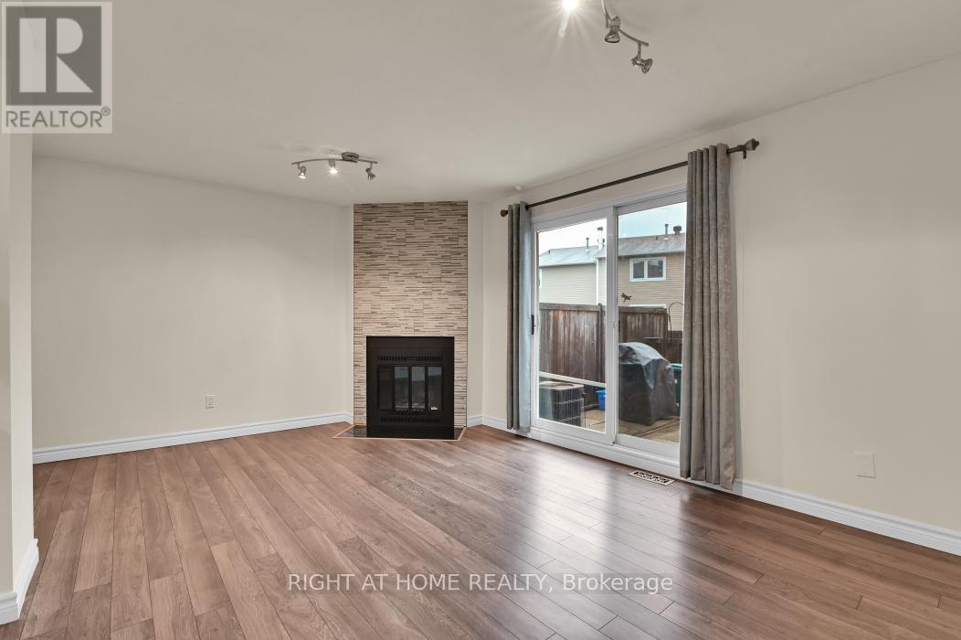 E - 1700 Lamoureux Drive, Ottawa, Ontario  K1E 2N2 - Photo 12 - X12997356