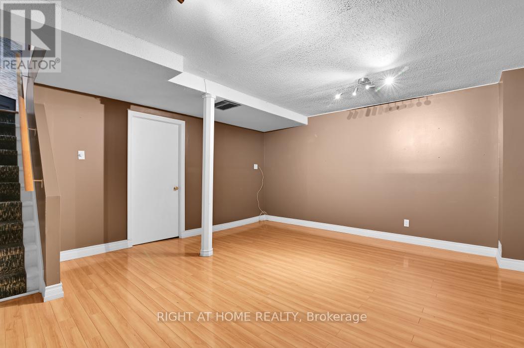 E - 1700 Lamoureux Drive, Ottawa, Ontario  K1E 2N2 - Photo 25 - X12997356