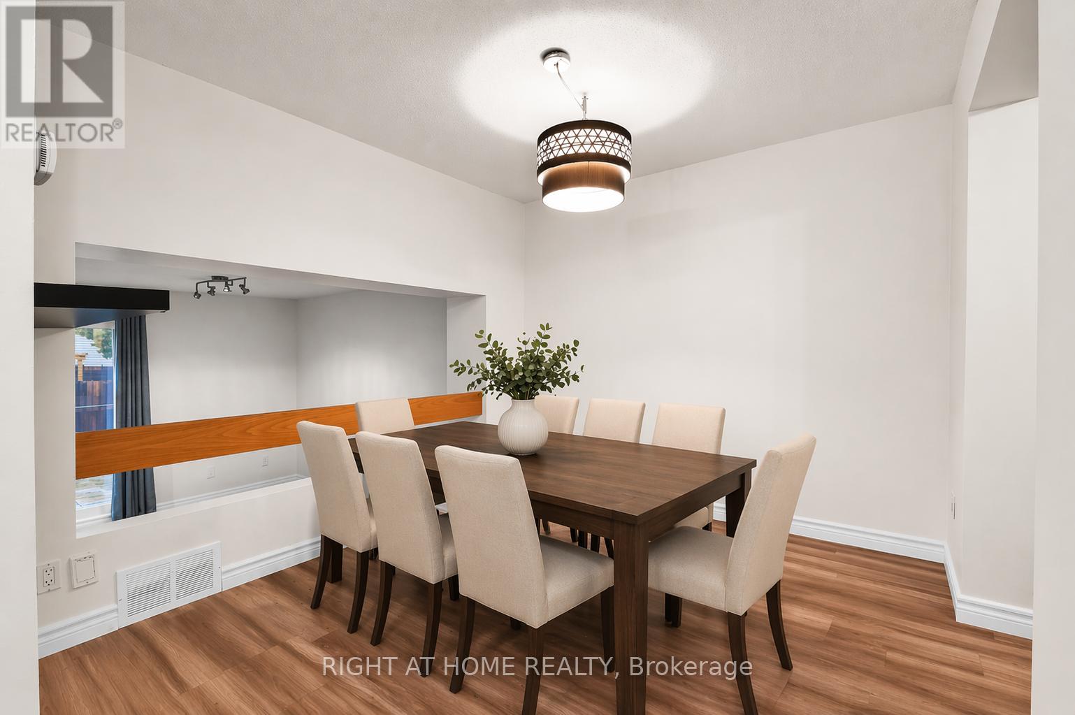 E - 1700 Lamoureux Drive, Ottawa, Ontario  K1E 2N2 - Photo 5 - X12997356