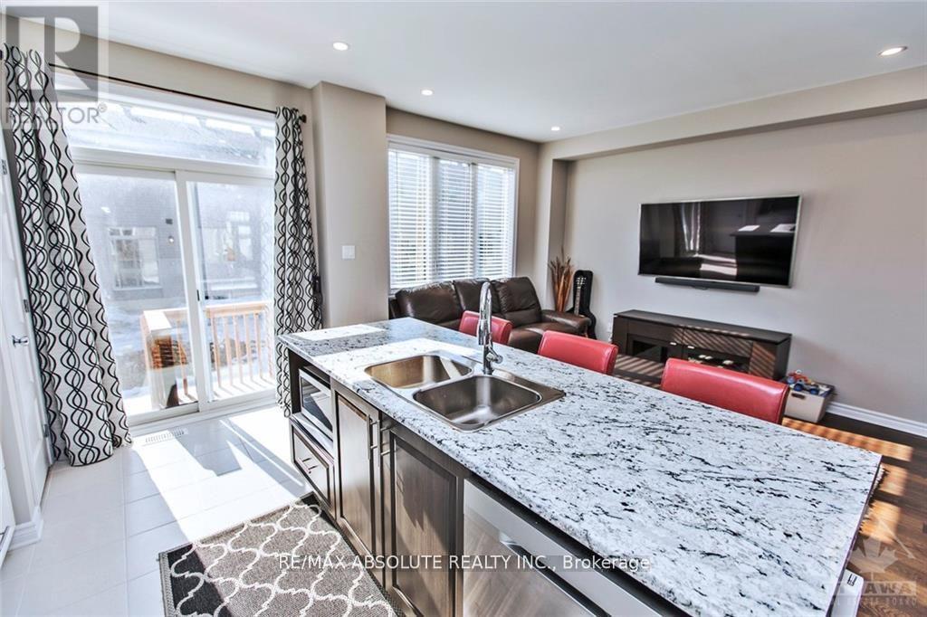 2500 Waterlilly Way, Ottawa, Ontario  K2J 0K6 - Photo 11 - X12997392