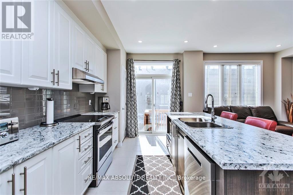 2500 Waterlilly Way, Ottawa, Ontario  K2J 0K6 - Photo 8 - X12997392