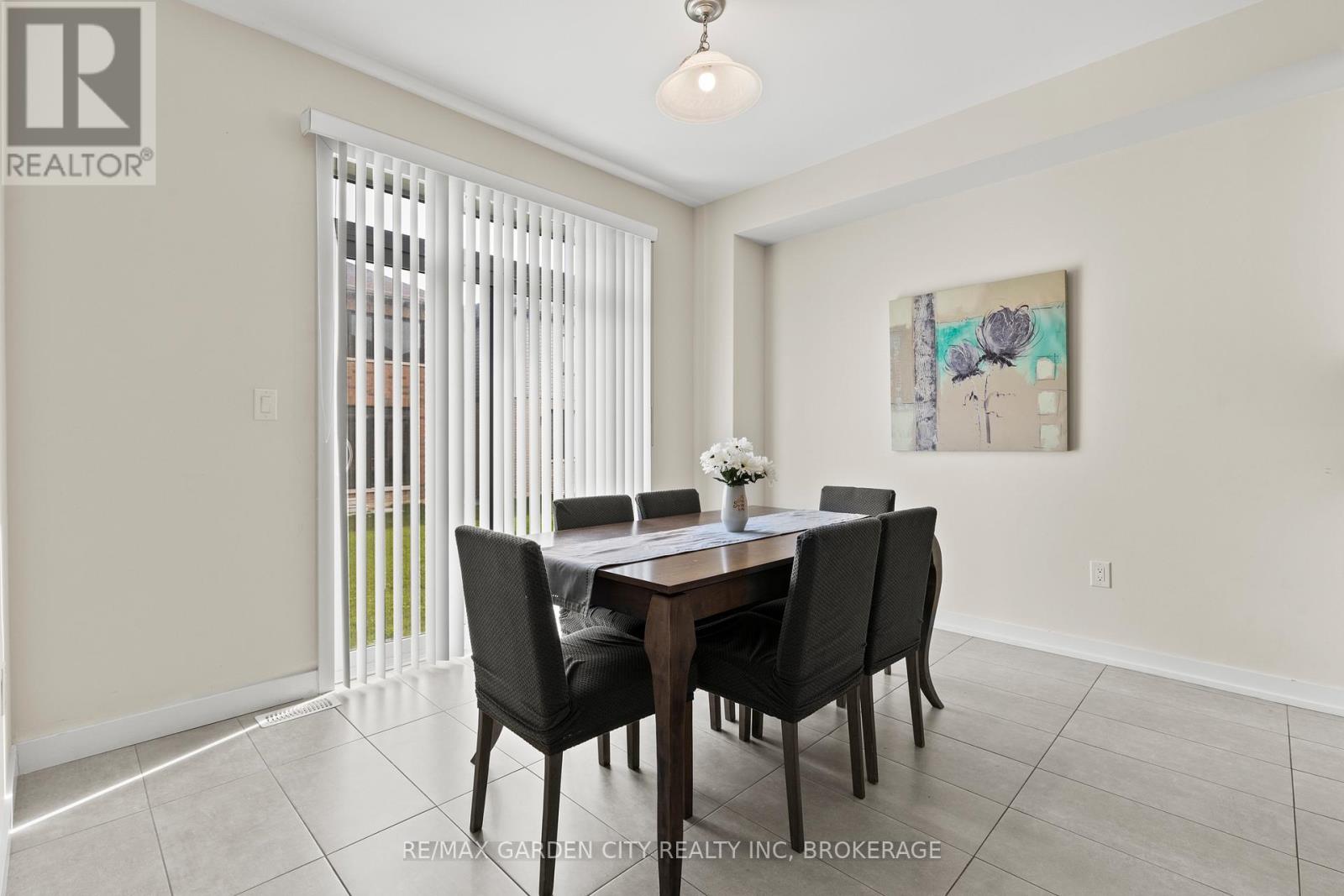 111 Sunflower Crescent, Thorold, Ontario  L3B 0L1 - Photo 12 - X12997300