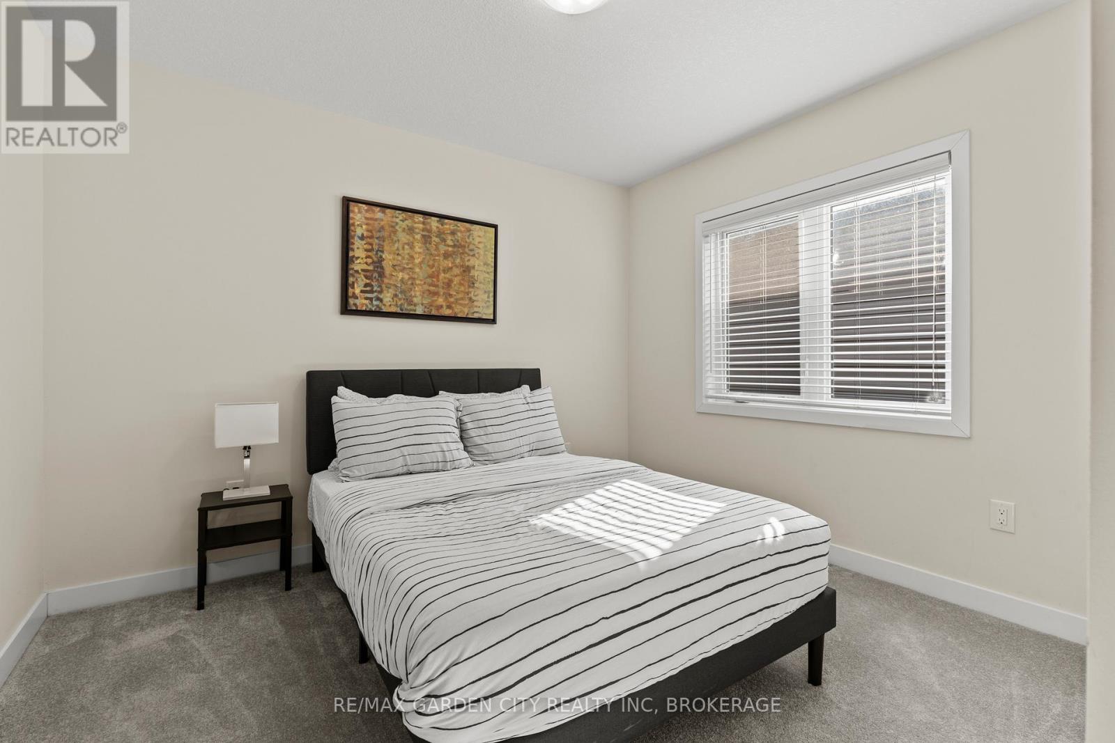 111 Sunflower Crescent, Thorold, Ontario  L3B 0L1 - Photo 21 - X12997300