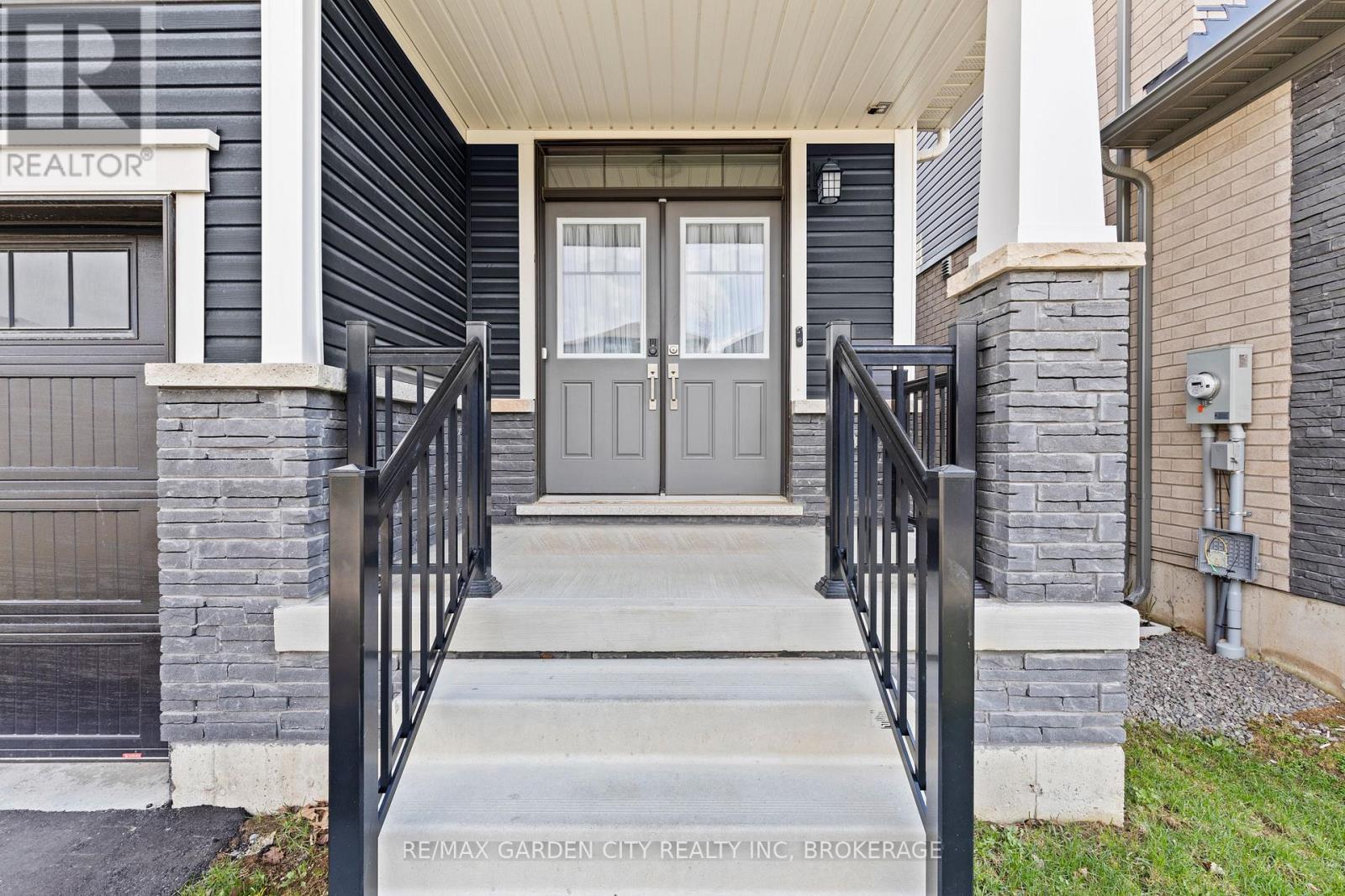 111 Sunflower Crescent, Thorold, Ontario  L3B 0L1 - Photo 5 - X12997300