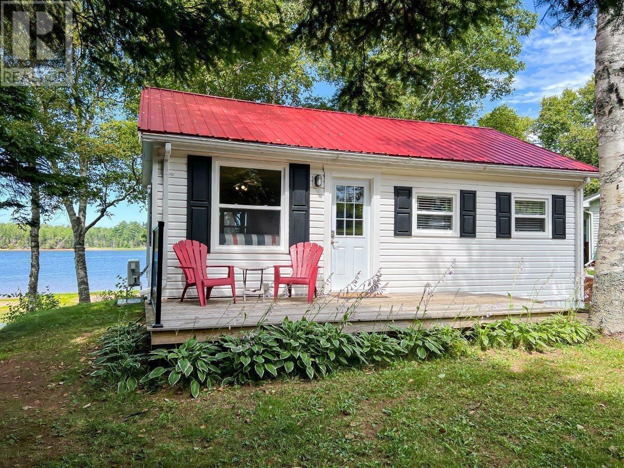 115 Roderick Mackenzie Lane, Lower Montague, Prince Edward Island  C0A 1R0 - Photo 4 - 202607360