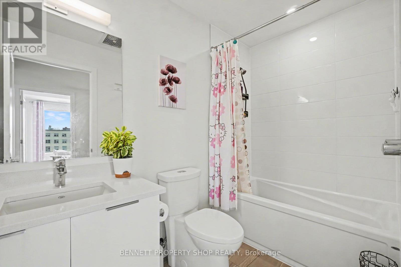 510 - 570 De Mazenod Avenue, Ottawa, Ontario  K1S 5X2 - Photo 17 - X12846304