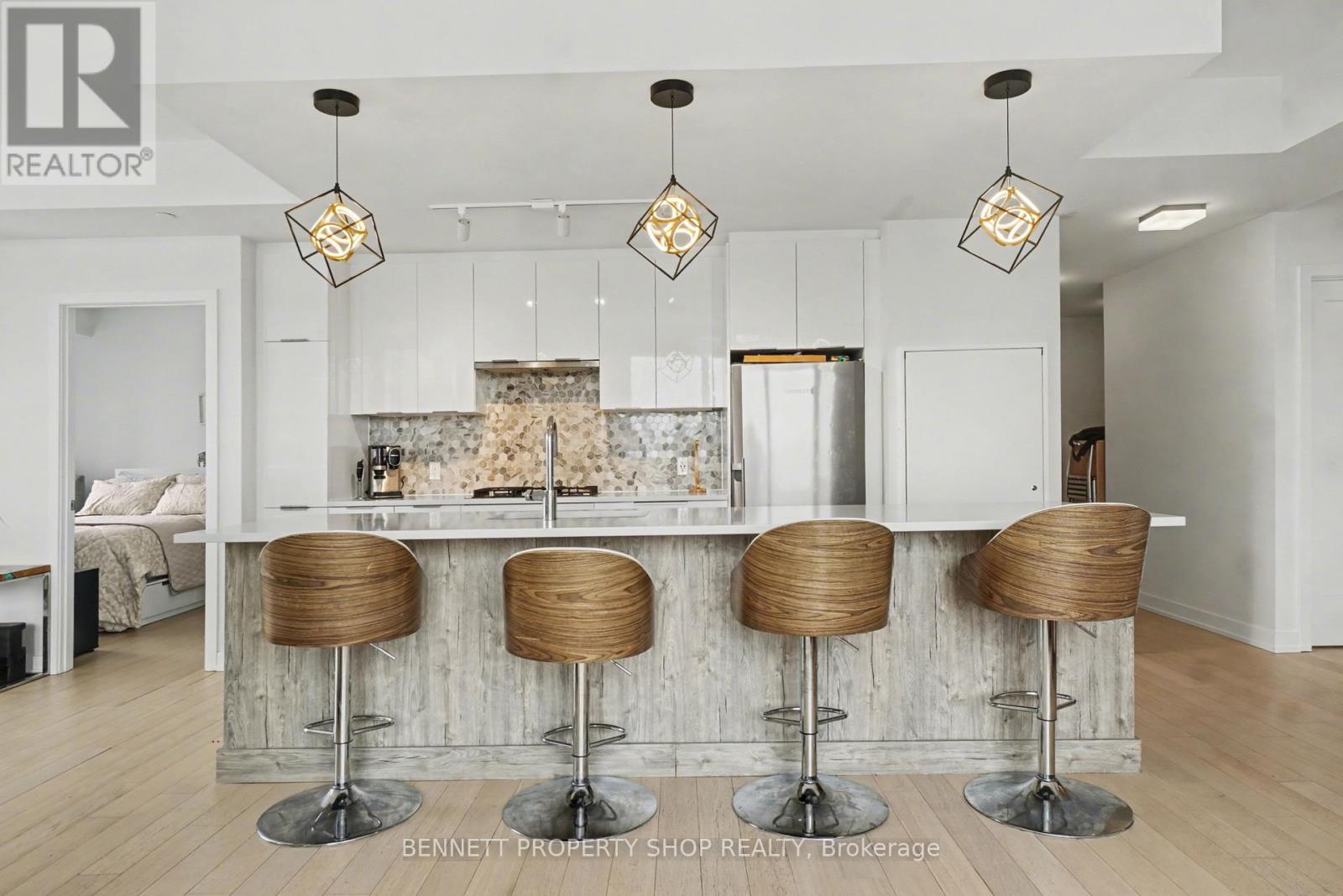 510 - 570 De Mazenod Avenue, Ottawa, Ontario  K1S 5X2 - Photo 7 - X12846304