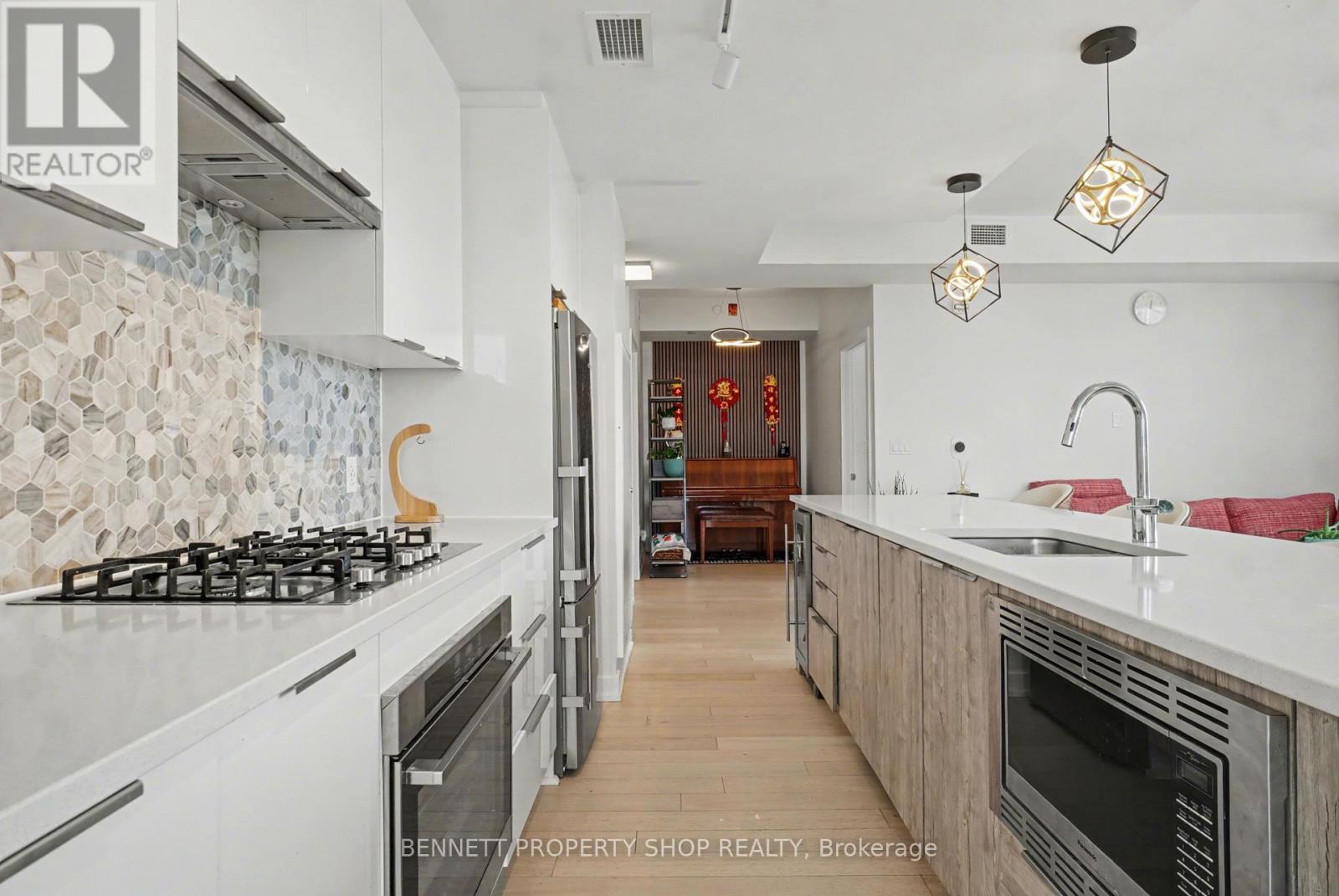 510 - 570 De Mazenod Avenue, Ottawa, Ontario  K1S 5X2 - Photo 5 - X12846304