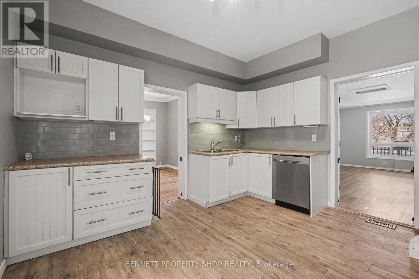 57 Charles Street, Carleton Place, Ontario  K7C 2Y2 - Photo 6 - X12851858