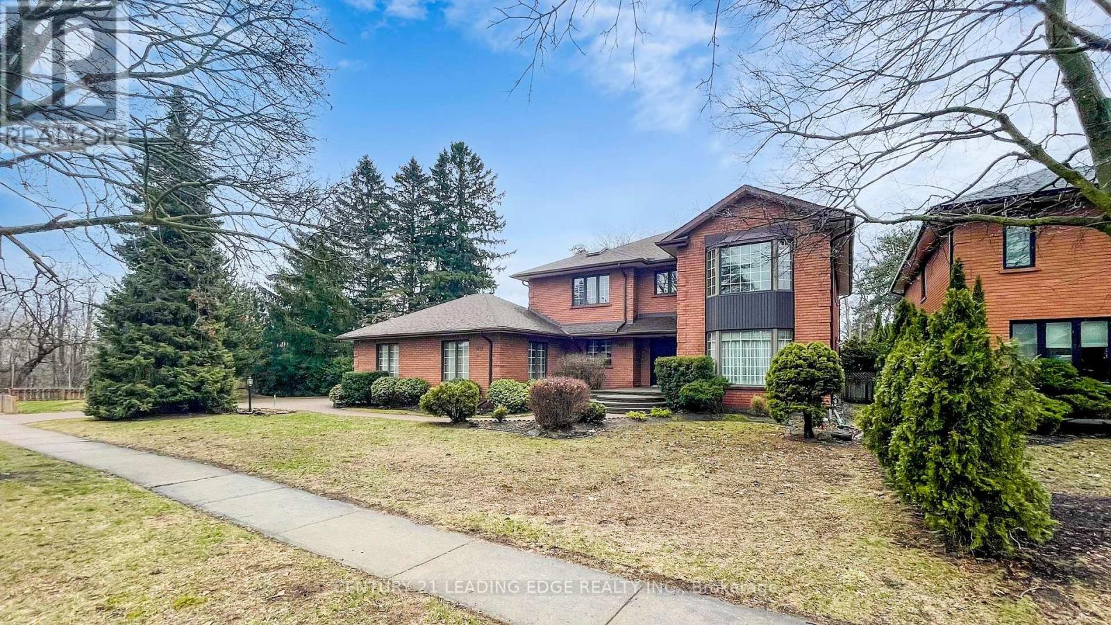 1127 Oshawa Boulevard N, Oshawa, Ontario  L1G 5W2 - Photo 2 - E12990400