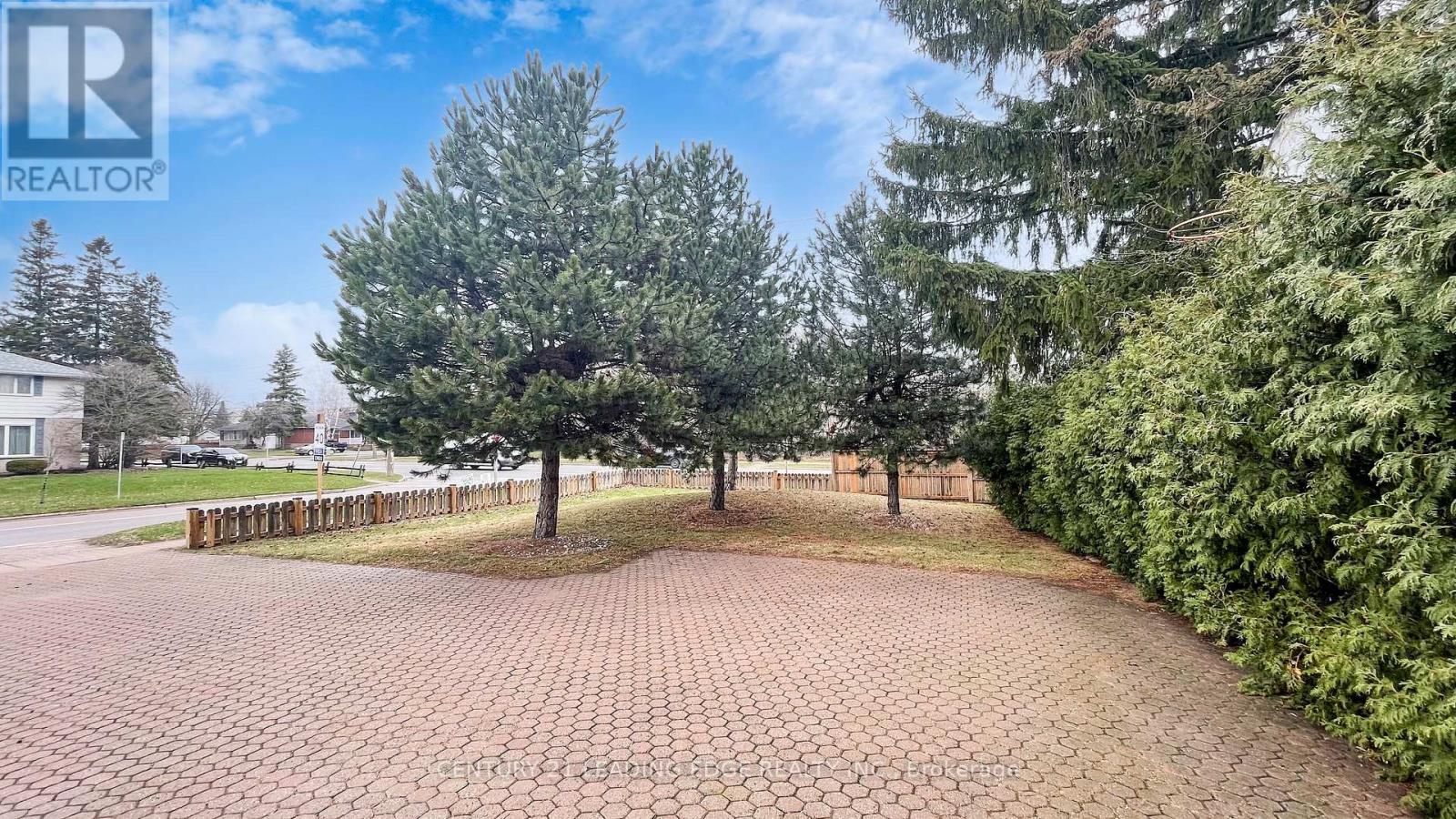 1127 Oshawa Boulevard N, Oshawa, Ontario  L1G 5W2 - Photo 5 - E12990400