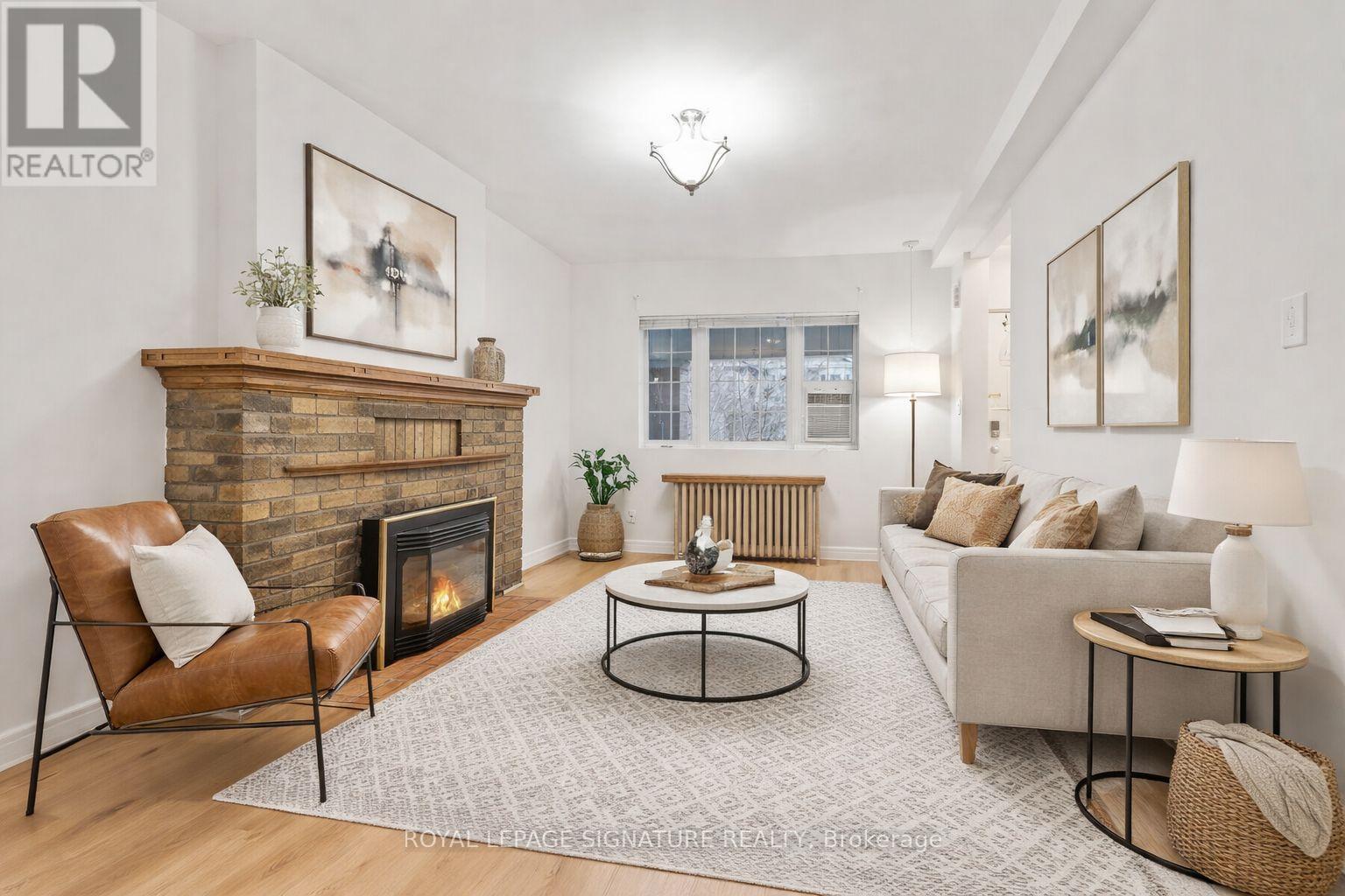 317 A Durie Street, Toronto, Ontario  M6S 3G2 - Photo 4 - W12843630