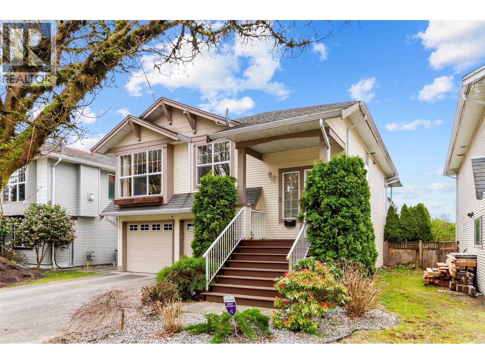 11469 207 Street, Maple Ridge, British Columbia  V2X 1W9 - Photo 1 - R3111207