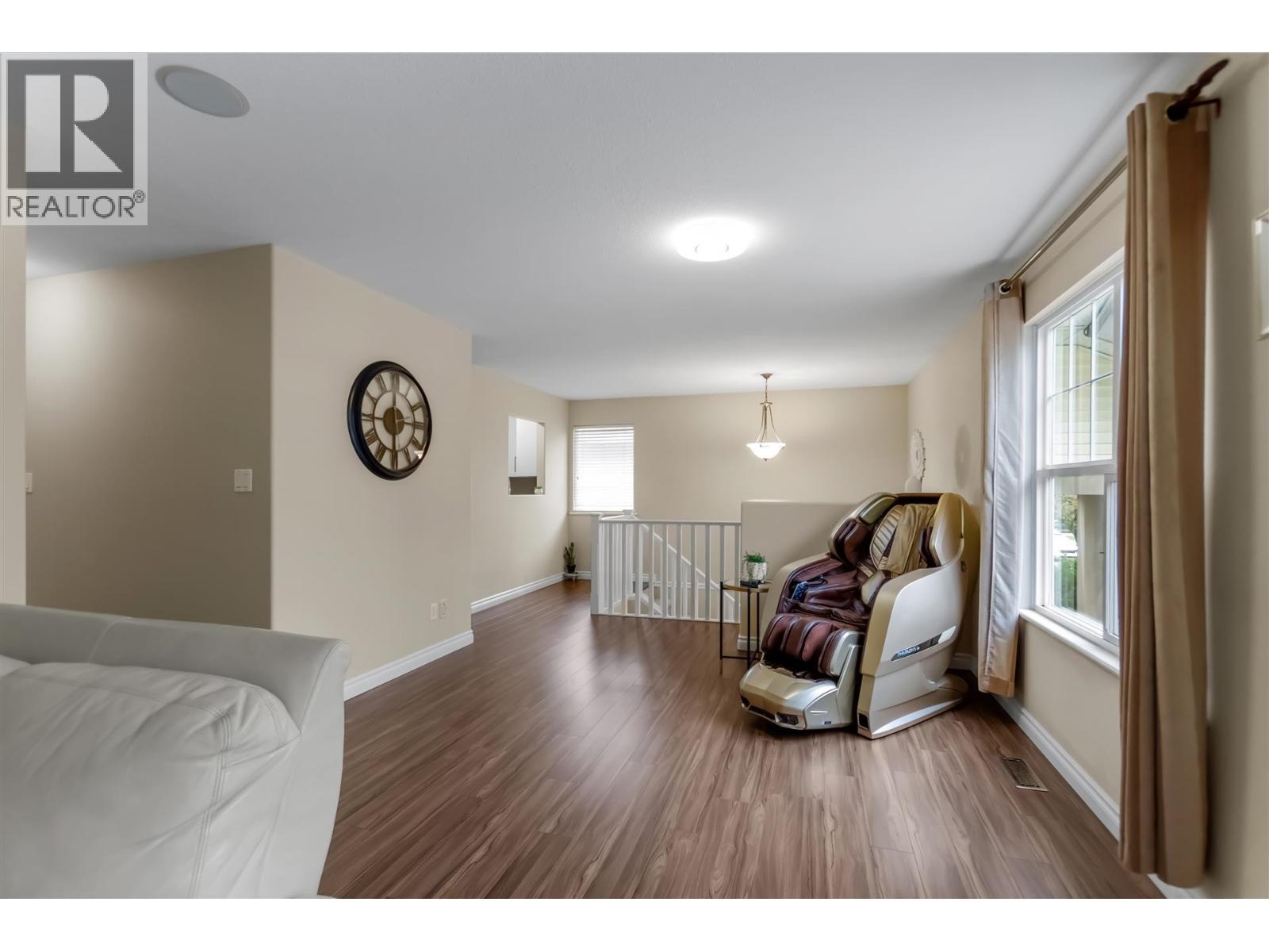 11469 207 Street, Maple Ridge, British Columbia  V2X 1W9 - Photo 4 - R3111207