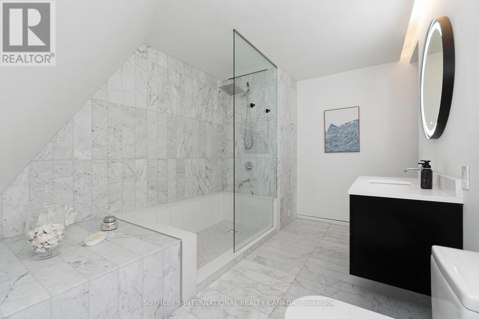 95 Riverview Drive, Toronto, Ontario  M4N 3C6 - Photo 38 - C12997322