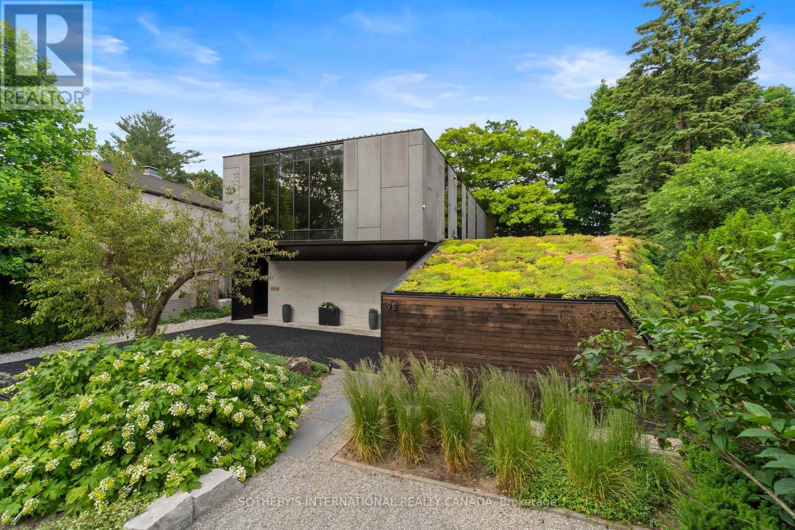 95 Riverview Drive, Toronto, Ontario  M4N 3C6 - Photo 4 - C12997322