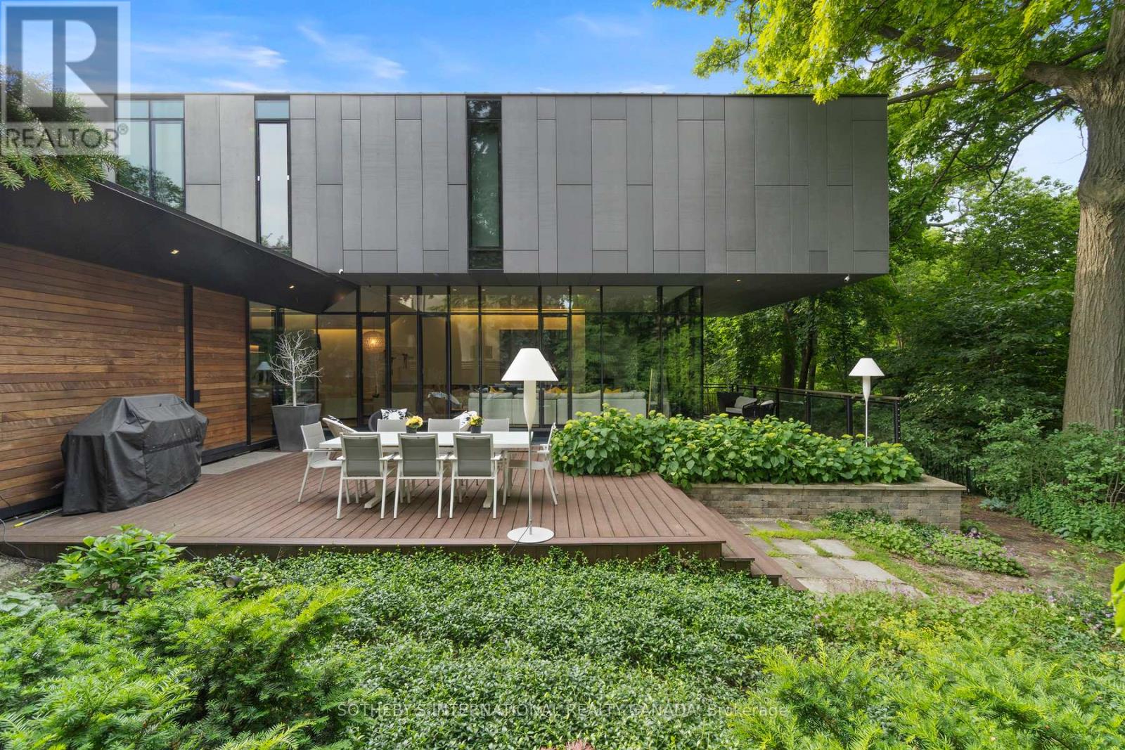 95 Riverview Drive, Toronto, Ontario  M4N 3C6 - Photo 47 - C12997322