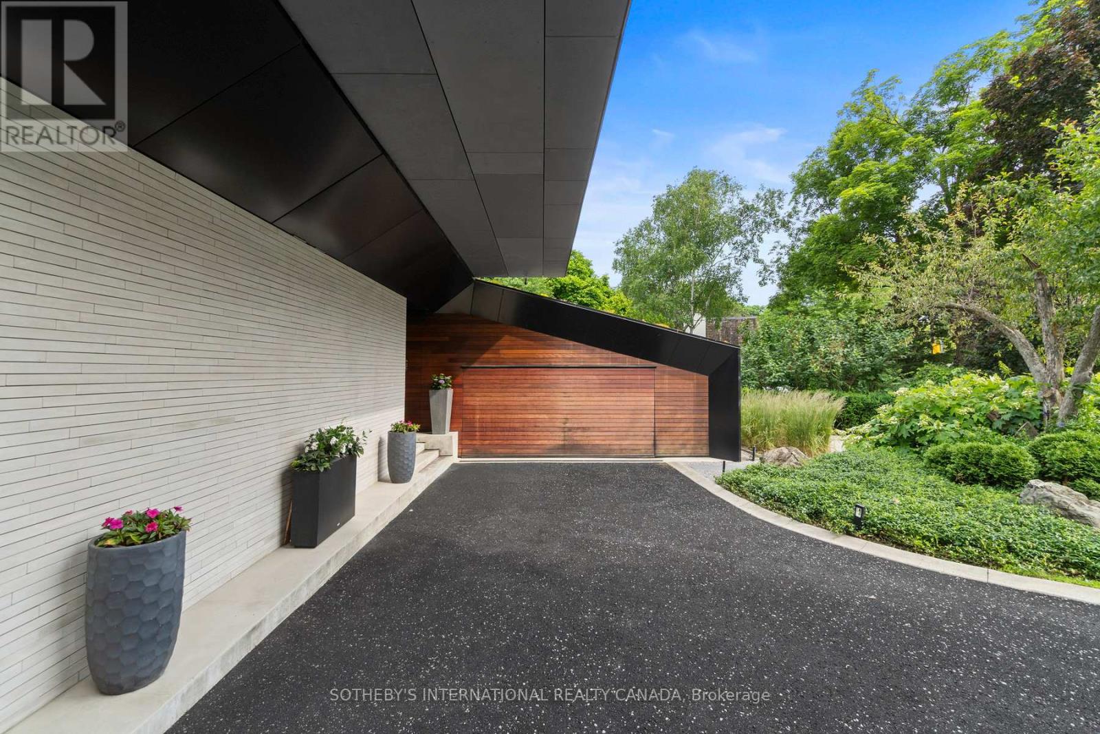 95 Riverview Drive, Toronto, Ontario  M4N 3C6 - Photo 7 - C12997322