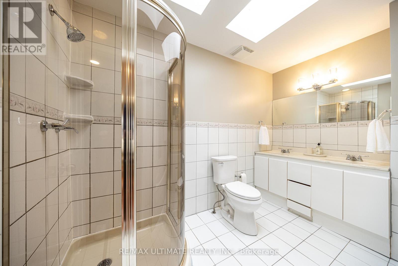 156 Glenvale Boulevard, Toronto, Ontario  M4G 2W3 - Photo 40 - C12997378