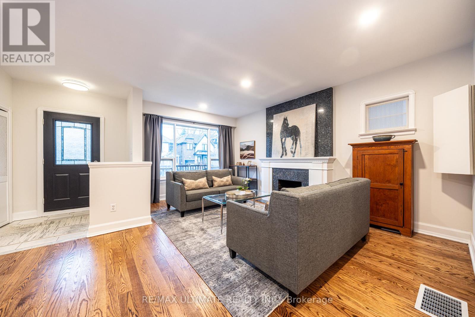 156 Glenvale Boulevard, Toronto, Ontario  M4G 2W3 - Photo 6 - C12997378