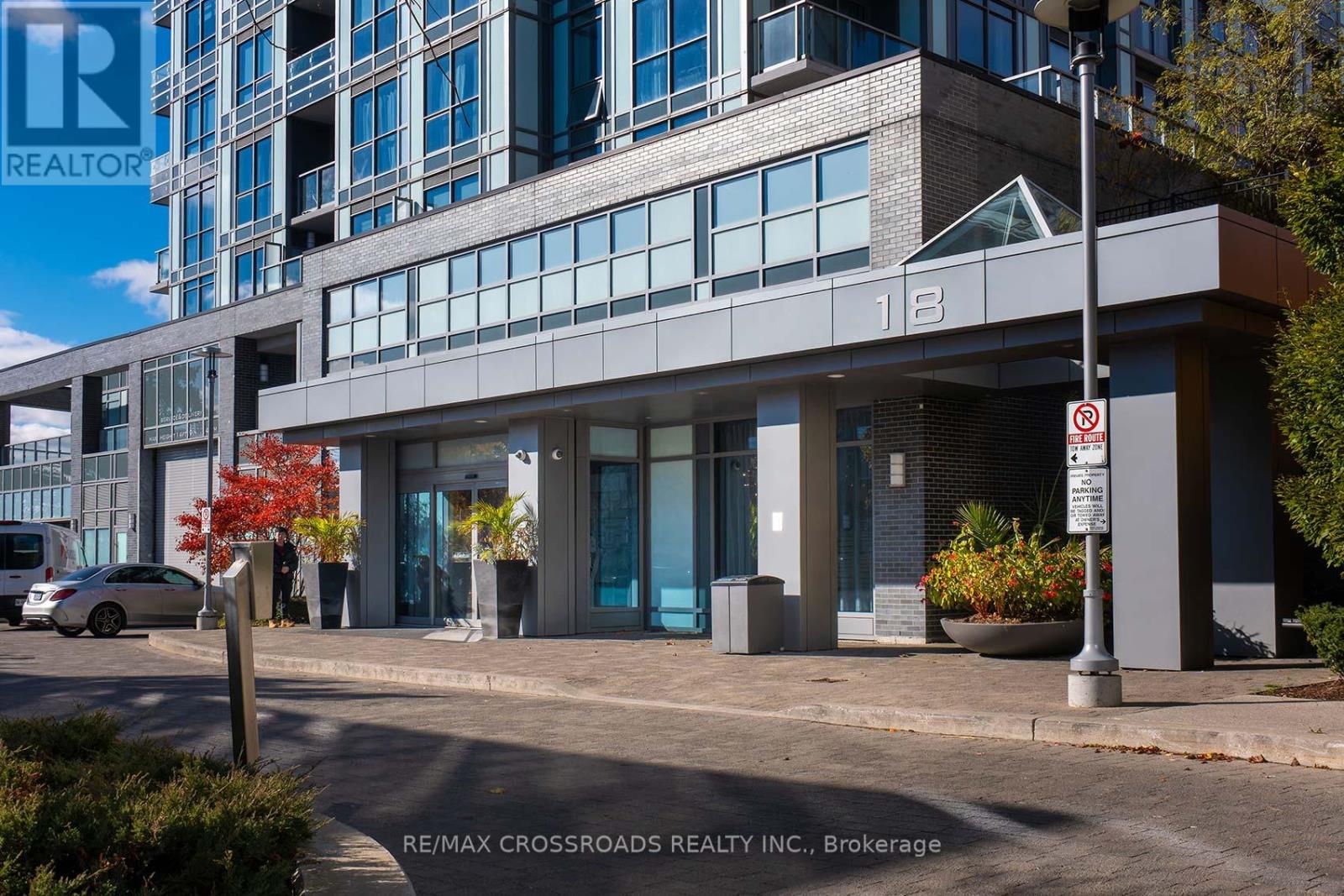 601 - 18 Graydon Hall Drive, Toronto, Ontario  M3A 0A4 - Photo 4 - C12997394