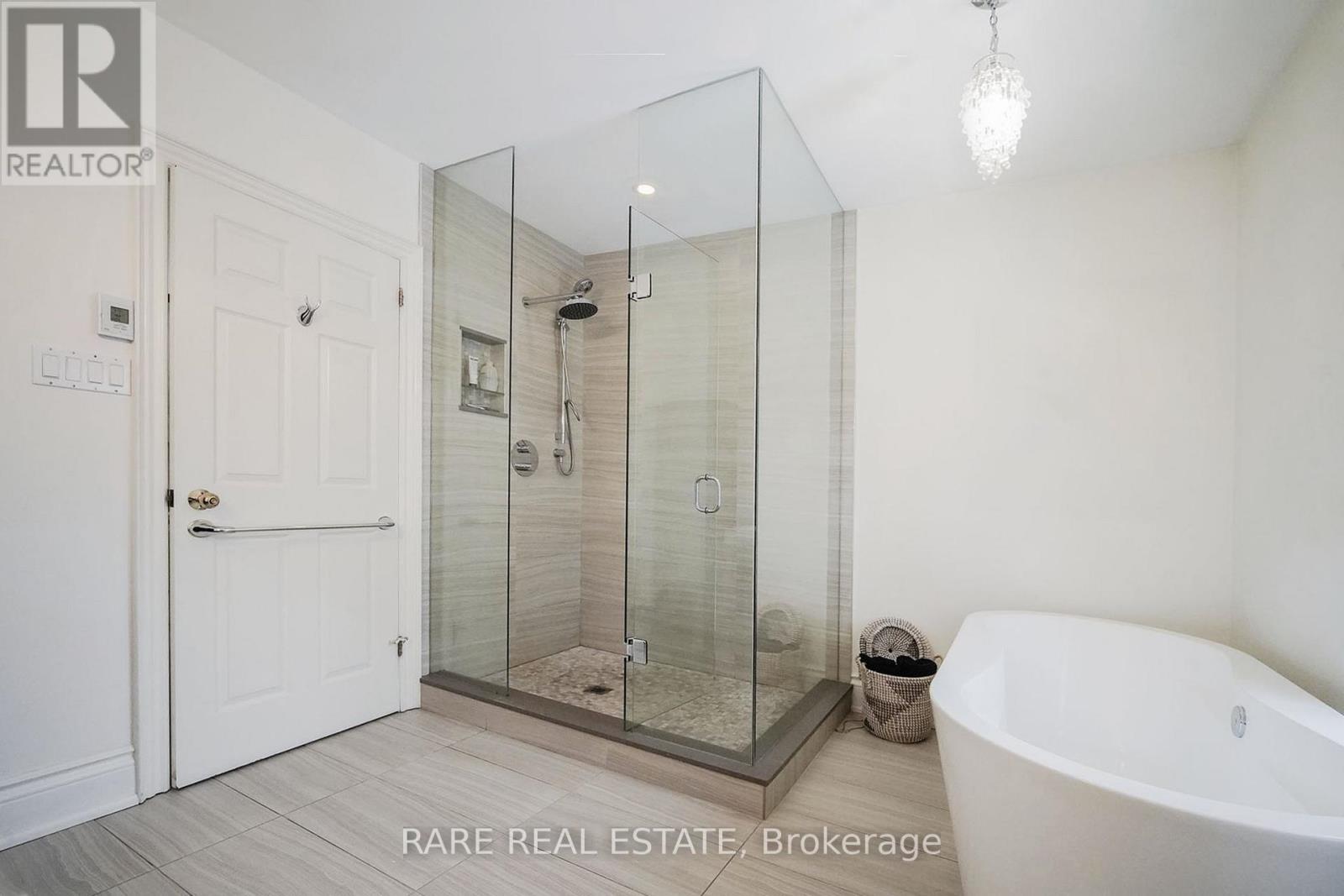 33 Red Deer Avenue, Toronto, Ontario  M1N 2Z1 - Photo 13 - E12997290