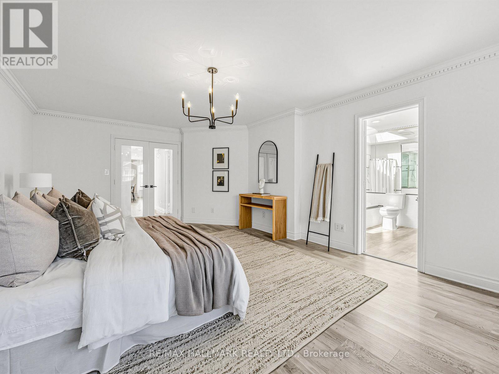 276 Floyd Avenue, Toronto, Ontario  M4J 2J3 - Photo 16 - E12997298