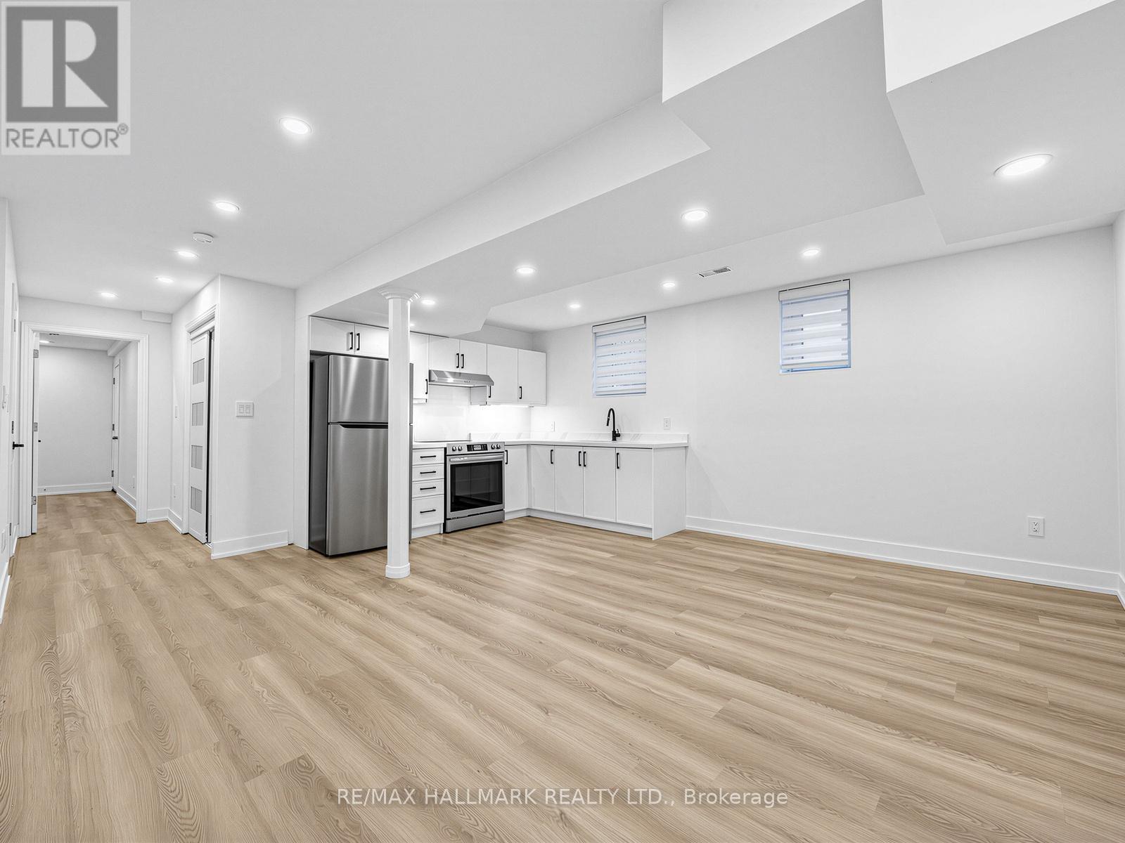 276 Floyd Avenue, Toronto, Ontario  M4J 2J3 - Photo 23 - E12997298