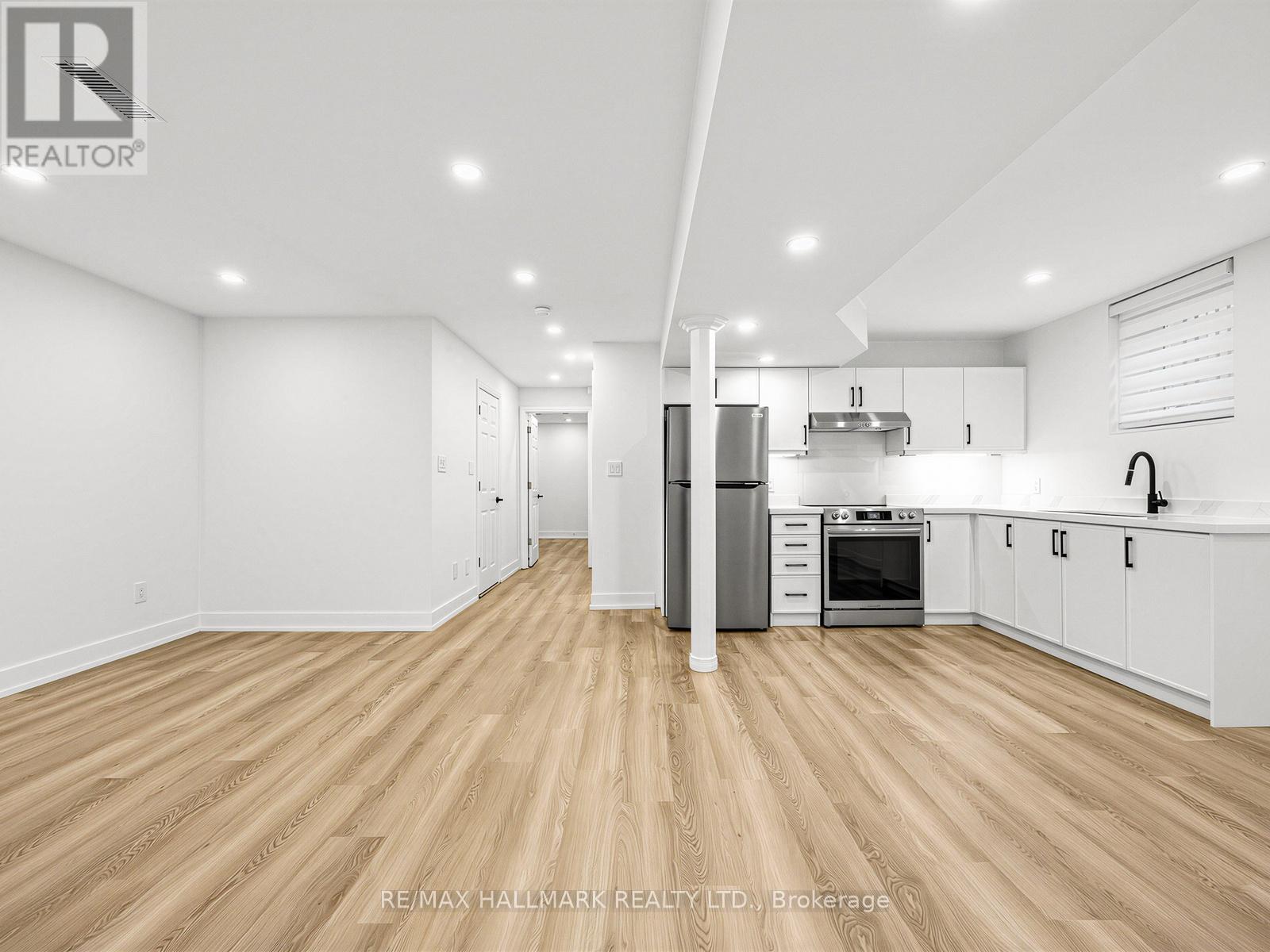 276 Floyd Avenue, Toronto, Ontario  M4J 2J3 - Photo 25 - E12997298