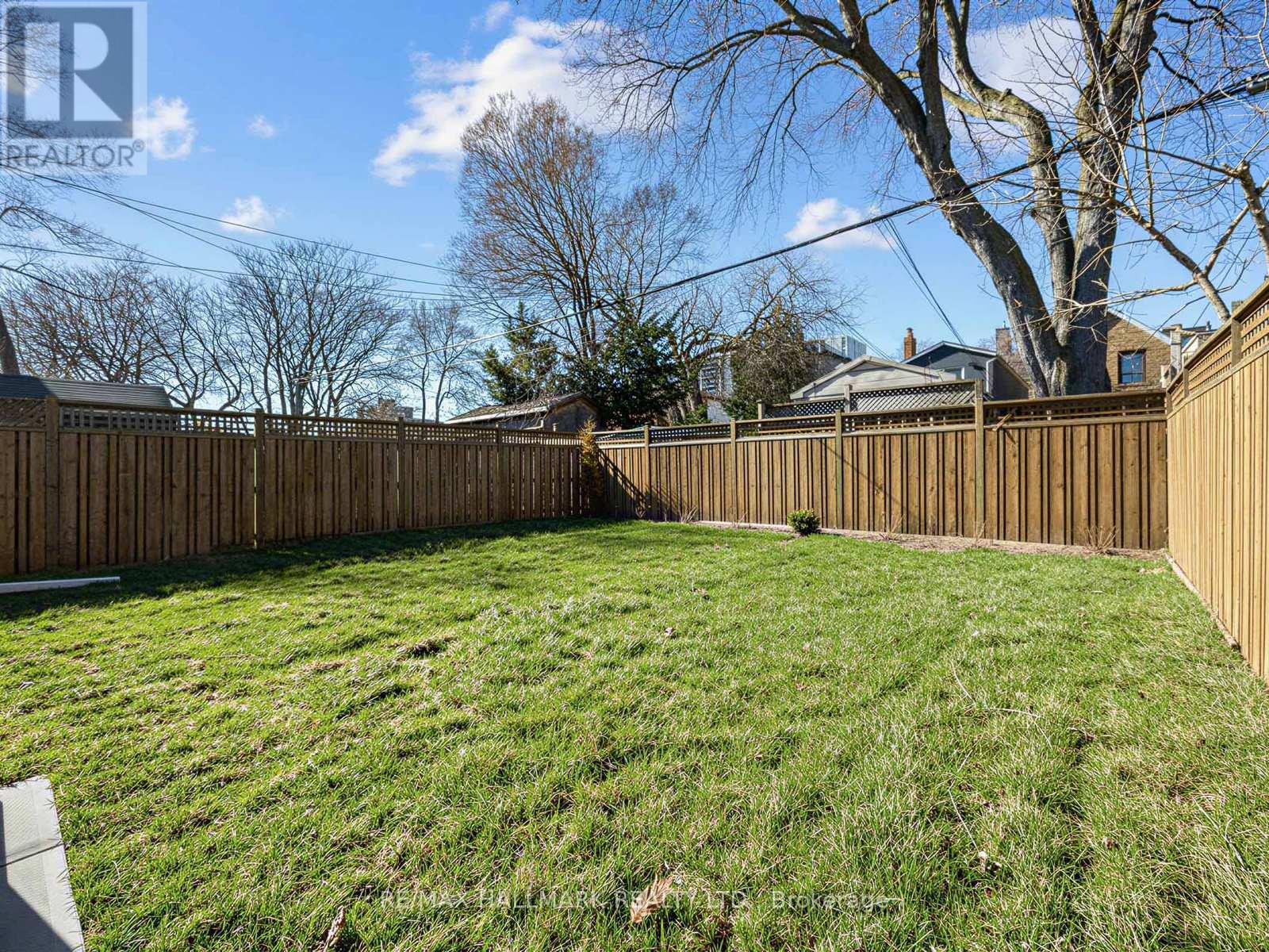 276 Floyd Avenue, Toronto, Ontario  M4J 2J3 - Photo 28 - E12997298