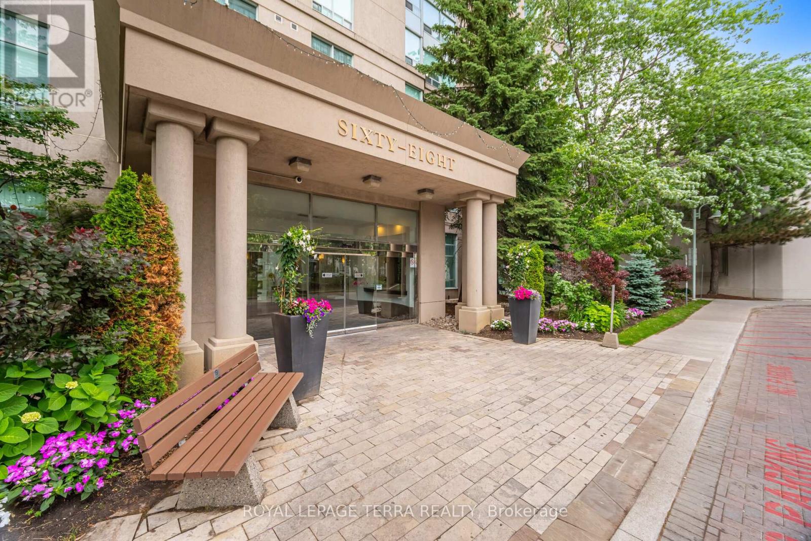 833 - 68 Corporate Drive, Toronto, Ontario  M1H 3H3 - Photo 2 - E12997428