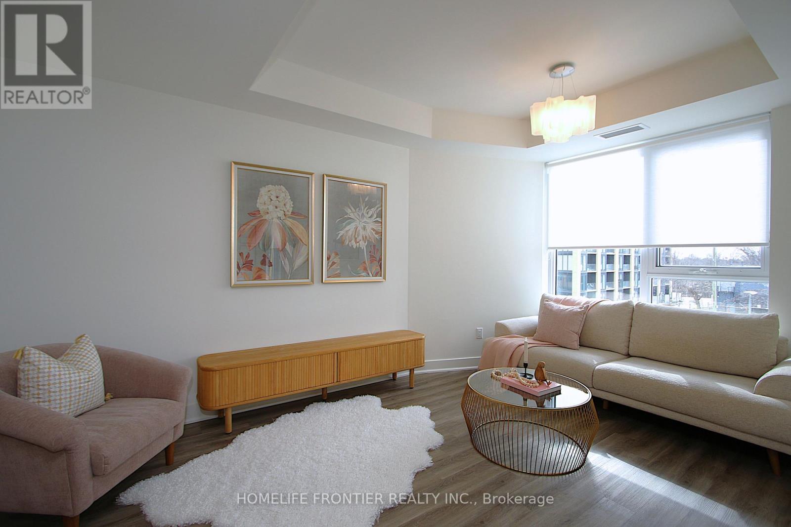 220 - 185 Deerfield Road, Newmarket, Ontario  L2Y 0G7 - Photo 5 - N12997372