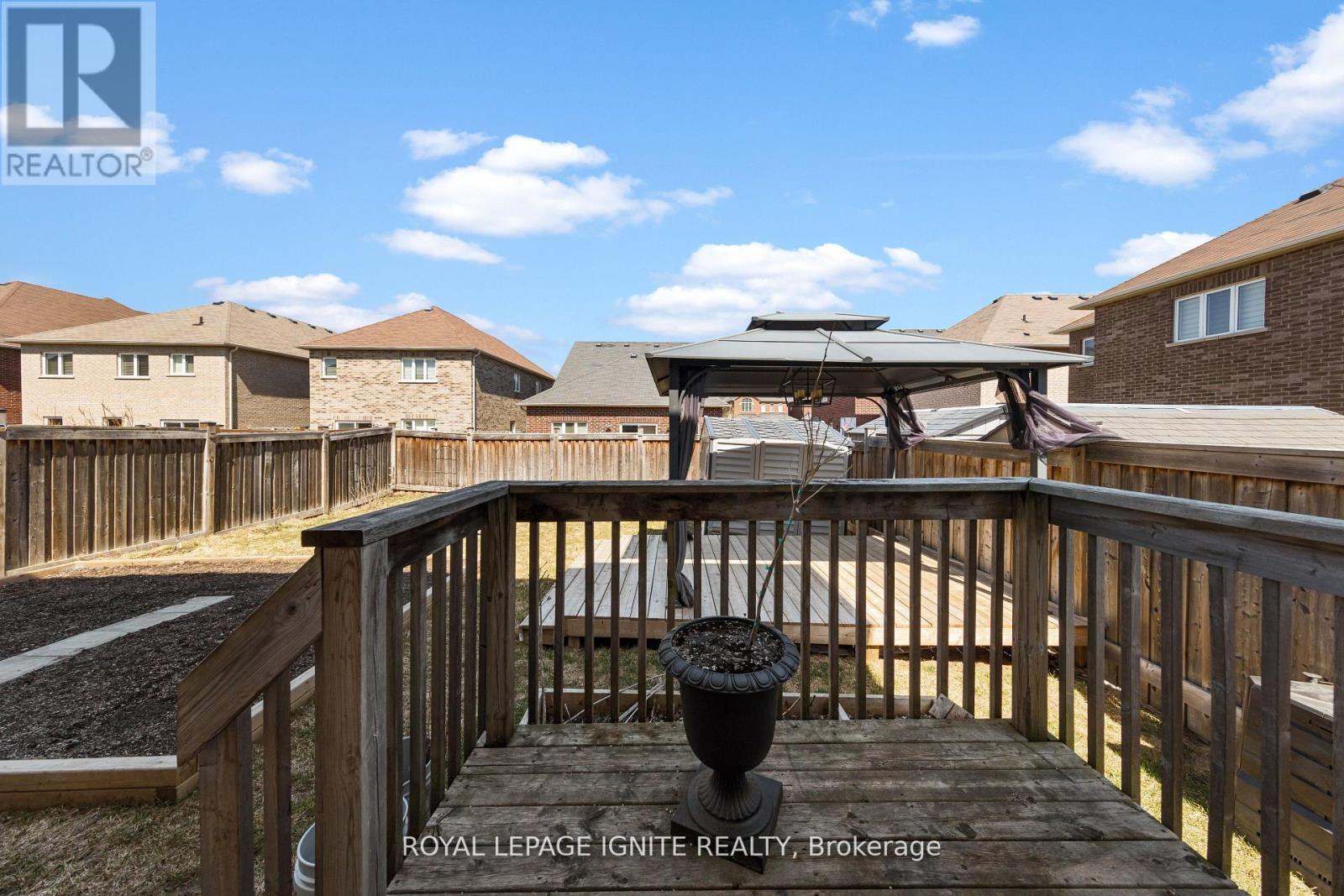 134 Gardiner Drive, Bradford West Gwillimbury, Ontario  L3Z 0J6 - Photo 16 - N12997402