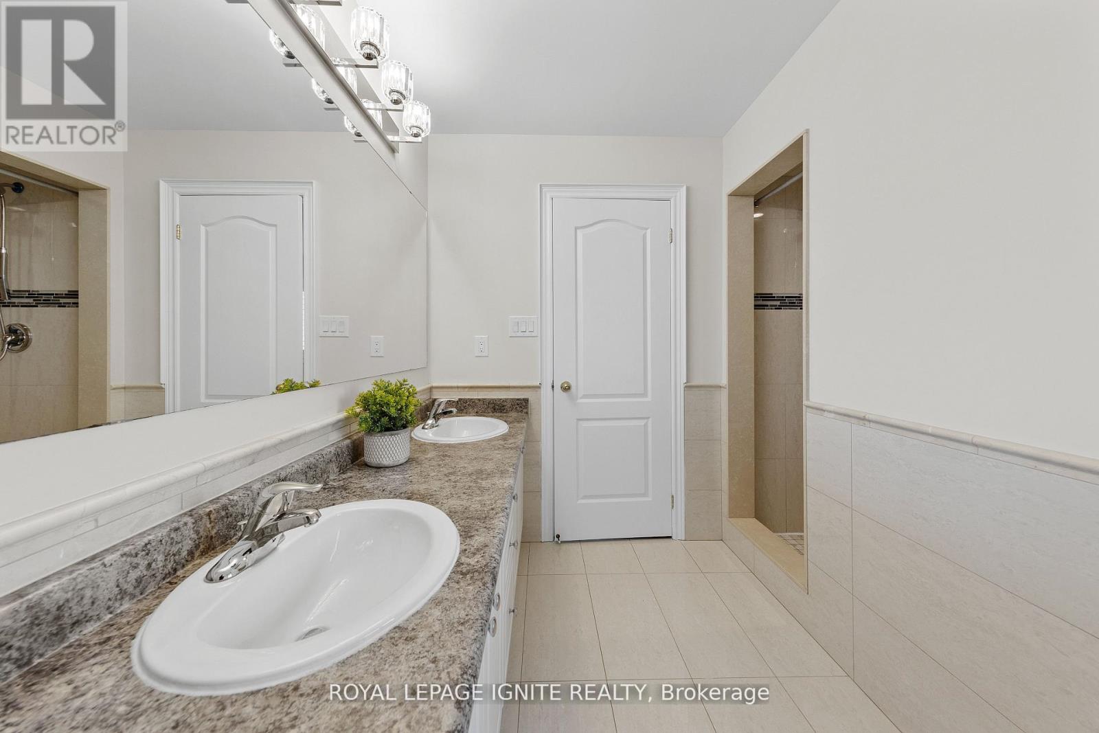 134 Gardiner Drive, Bradford West Gwillimbury, Ontario  L3Z 0J6 - Photo 27 - N12997402