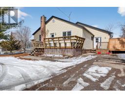 2928 HISCOCKS ROAD, Front of Leeds & Seeleys Bay, Ontario