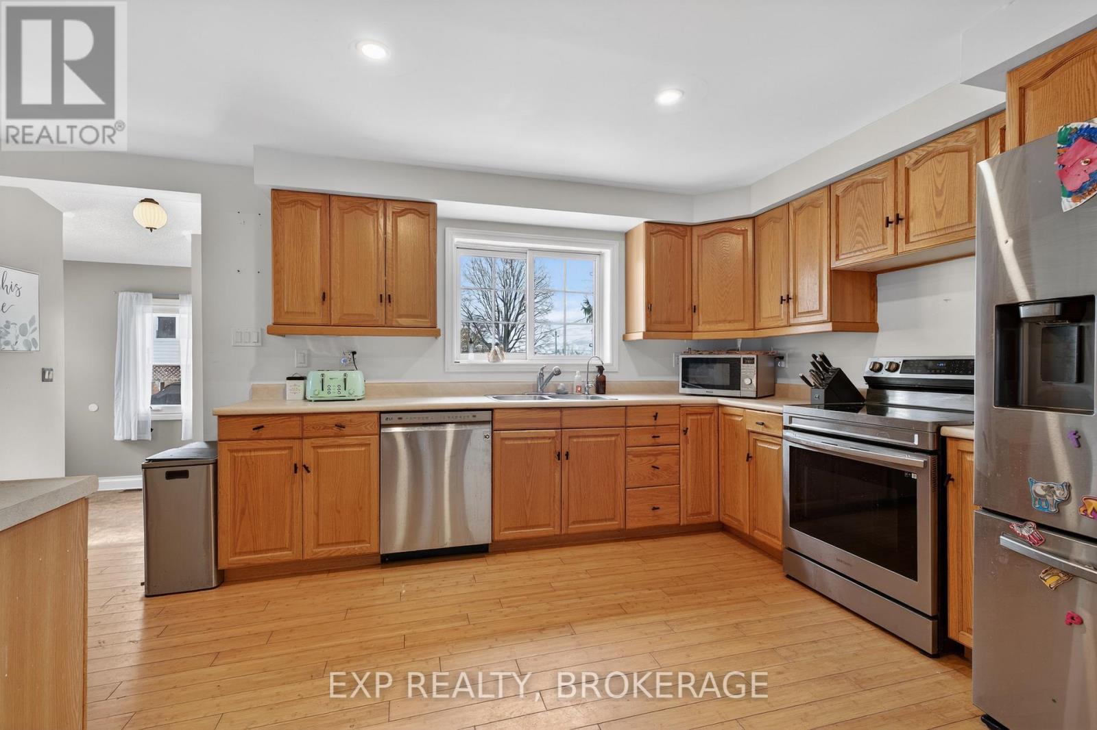 2928 Hiscocks Road, Front Of Leeds & Seeleys Bay, Ontario K7G 2V4 - Photo 4 - X12995554