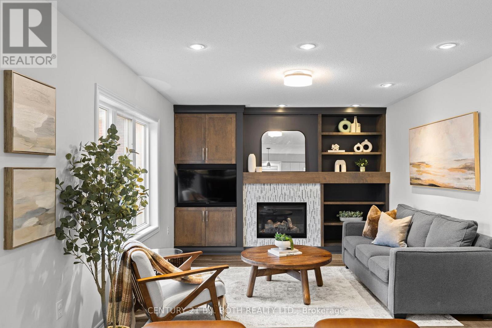 30 Megan Crescent, Barrie, Ontario  L4N 6E2 - Photo 11 - S12997354