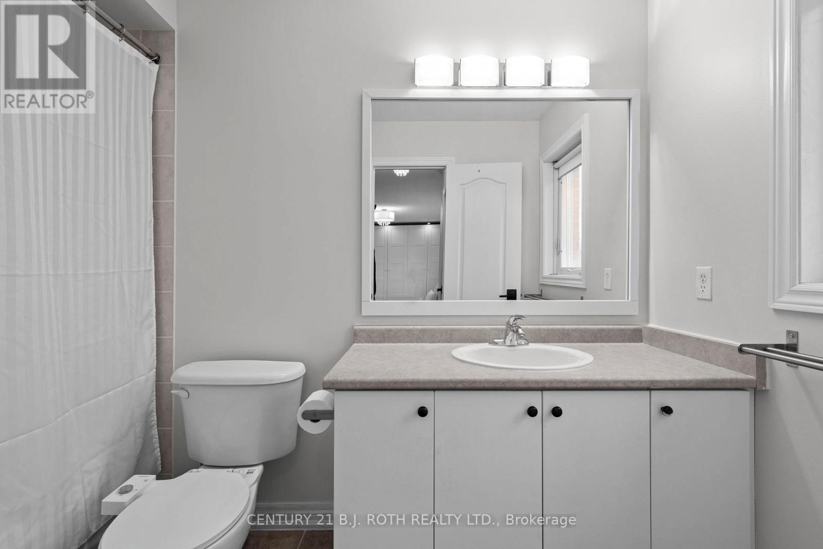 30 Megan Crescent, Barrie, Ontario  L4N 6E2 - Photo 15 - S12997354