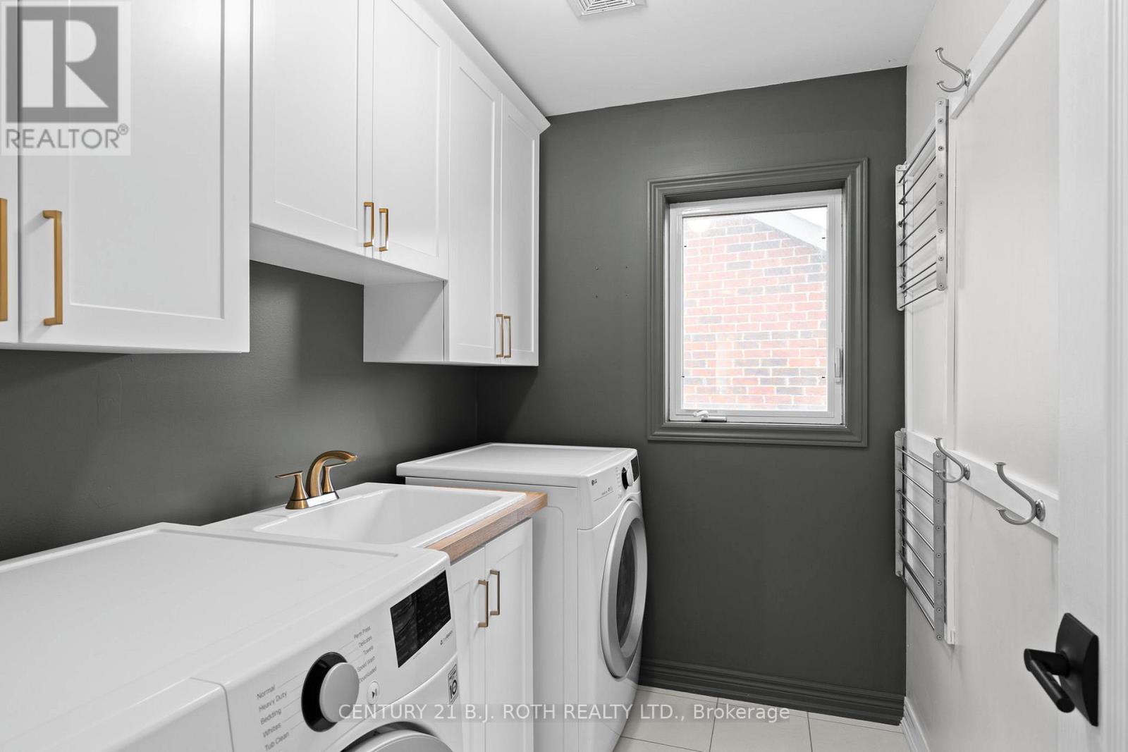 30 Megan Crescent, Barrie, Ontario  L4N 6E2 - Photo 19 - S12997354