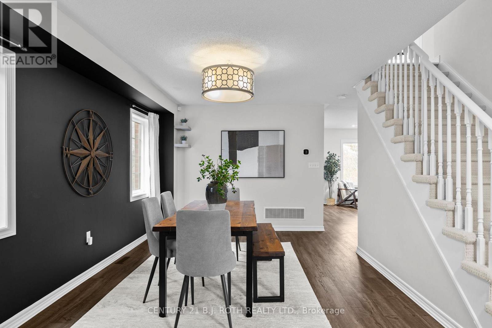 30 Megan Crescent, Barrie, Ontario  L4N 6E2 - Photo 6 - S12997354