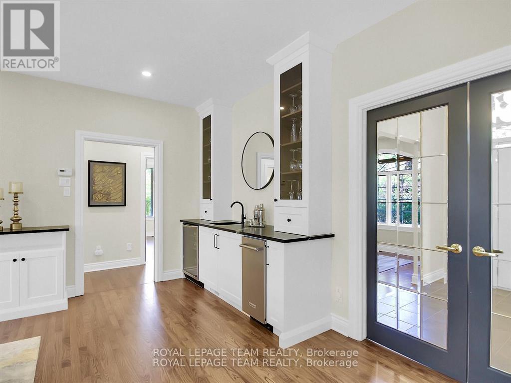 6196 Elkwood Drive, Ottawa, Ontario  K4P 1M9 - Photo 19 - X12919628