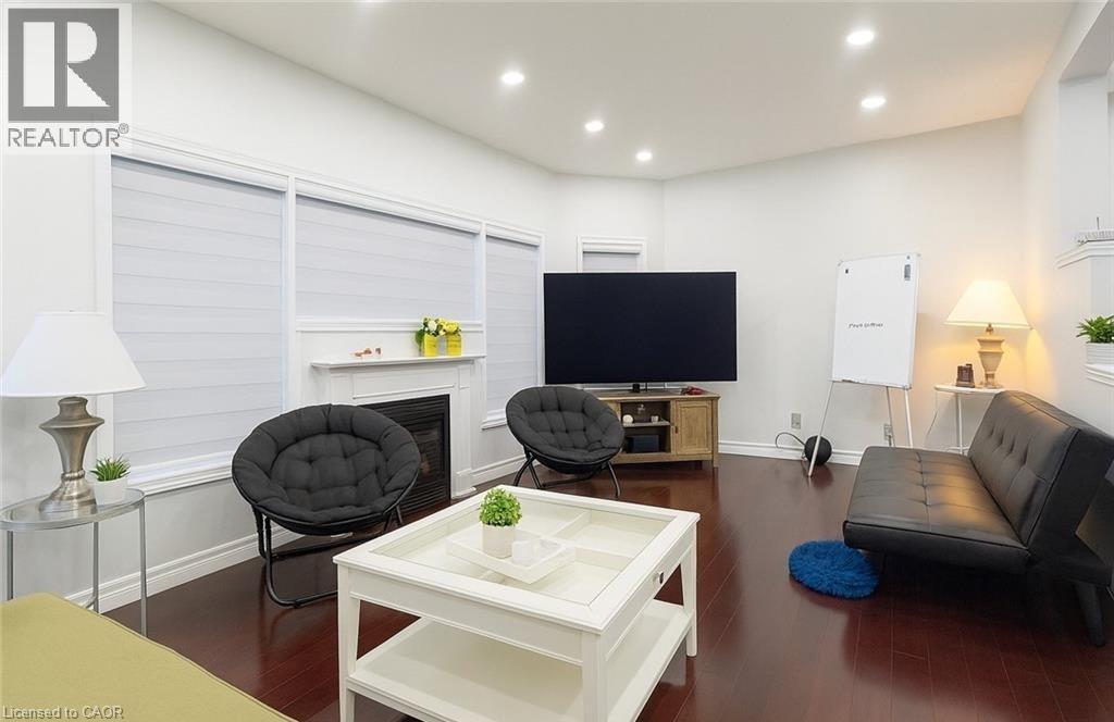 235 Pineland Court Unit# Upper, Waterloo, Ontario  N2T 2S3 - Photo 5 - 40818457