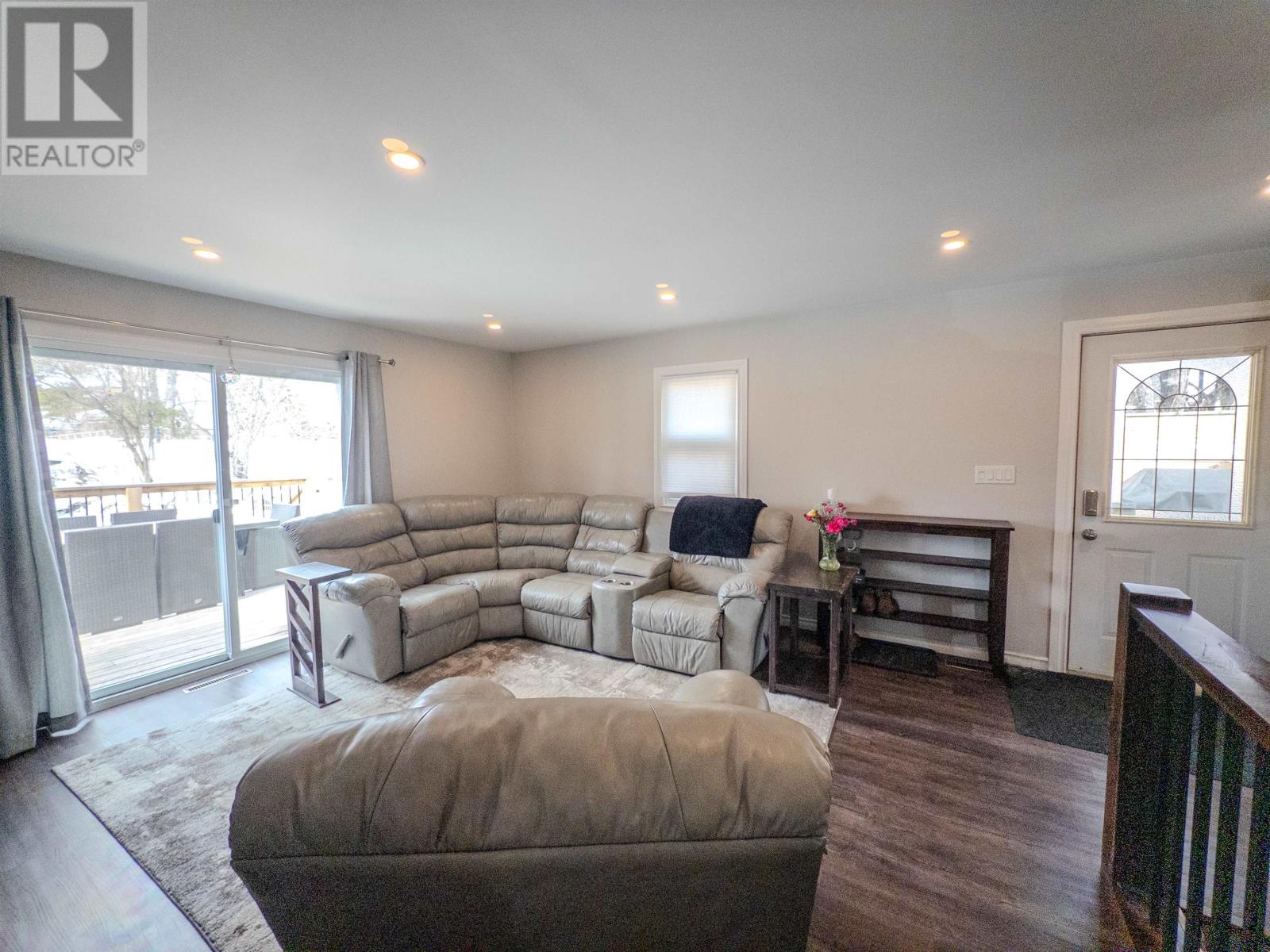 844 Fourth Avenue South, Kenora, Ontario  P9N 2A1 - Photo 3 - TB2600693