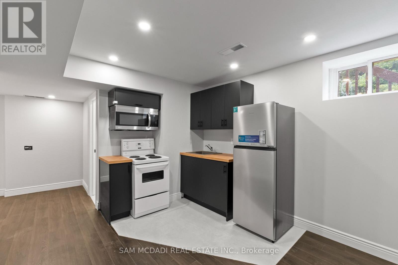 7209 Fayette Circle, Mississauga, Ontario  L5N 1Y5 - Photo 35 - W12997338