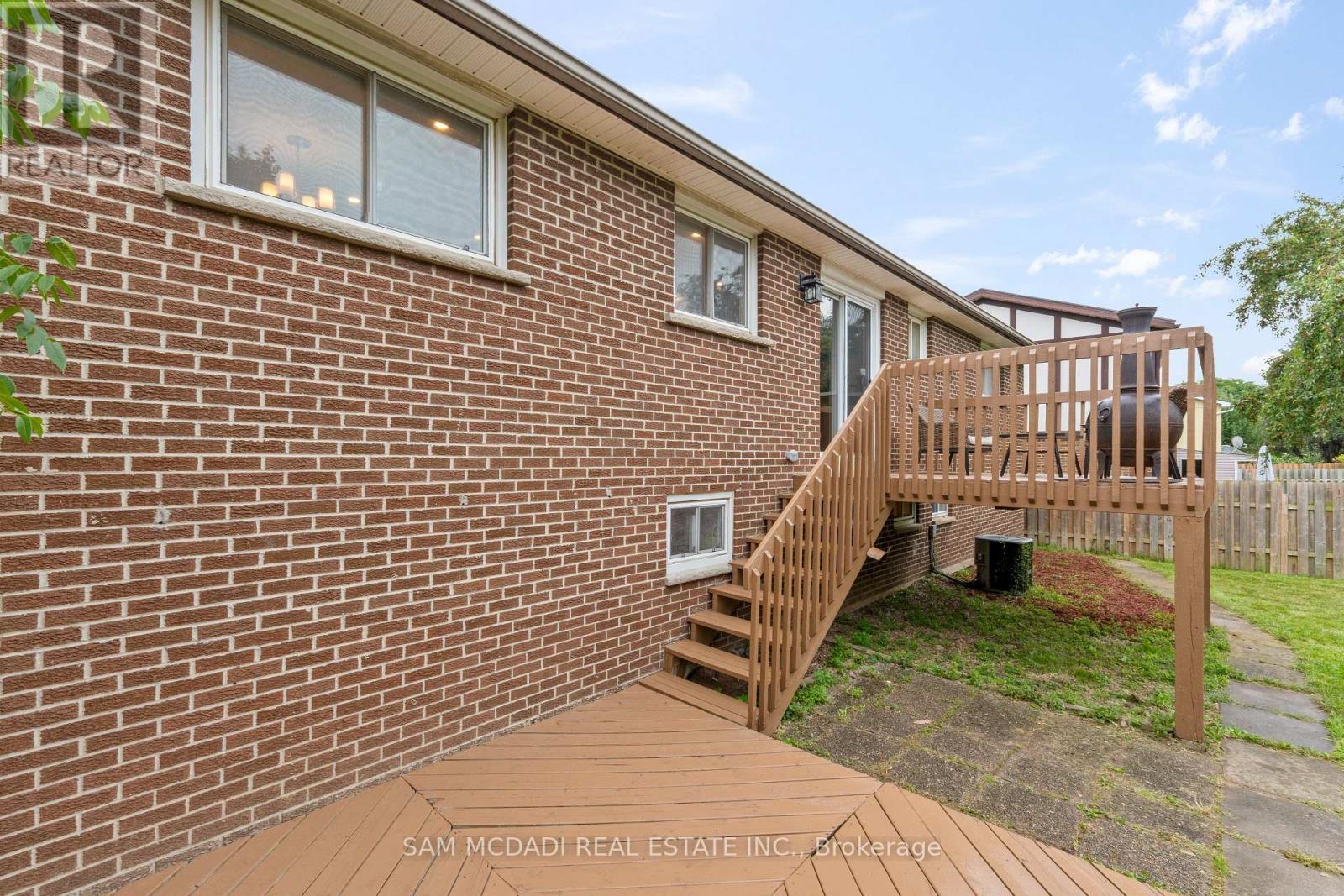 7209 Fayette Circle, Mississauga, Ontario  L5N 1Y5 - Photo 40 - W12997338