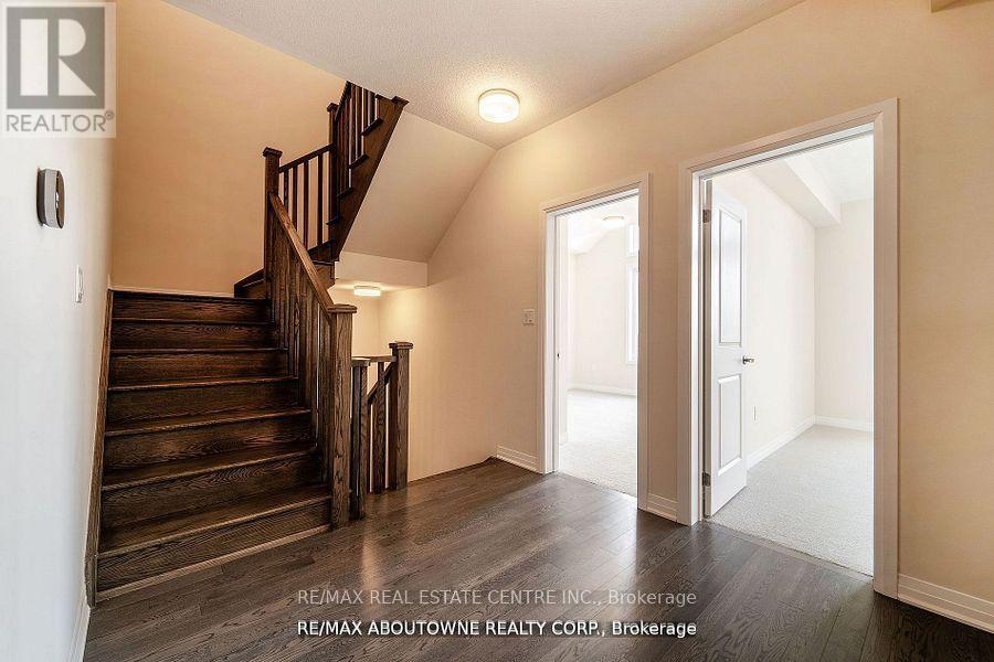 3511 Post Road, Oakville, Ontario  L6H 7W5 - Photo 5 - W12997370