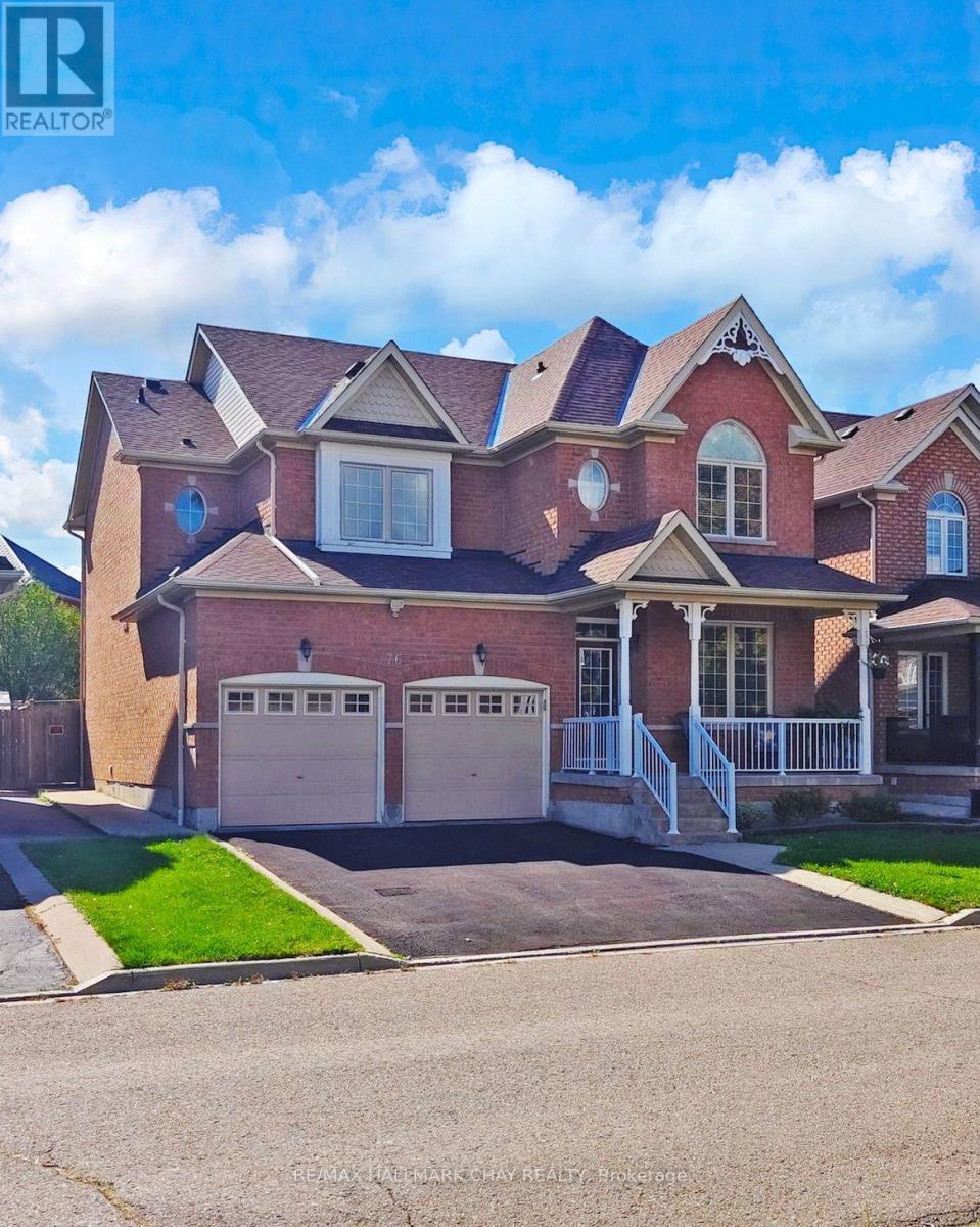 76 Cobblestone Court, Brampton, Ontario  L6R 2S4 - Photo 2 - W12997374